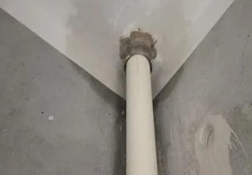 让胡路卫生间测漏水之渗水防护